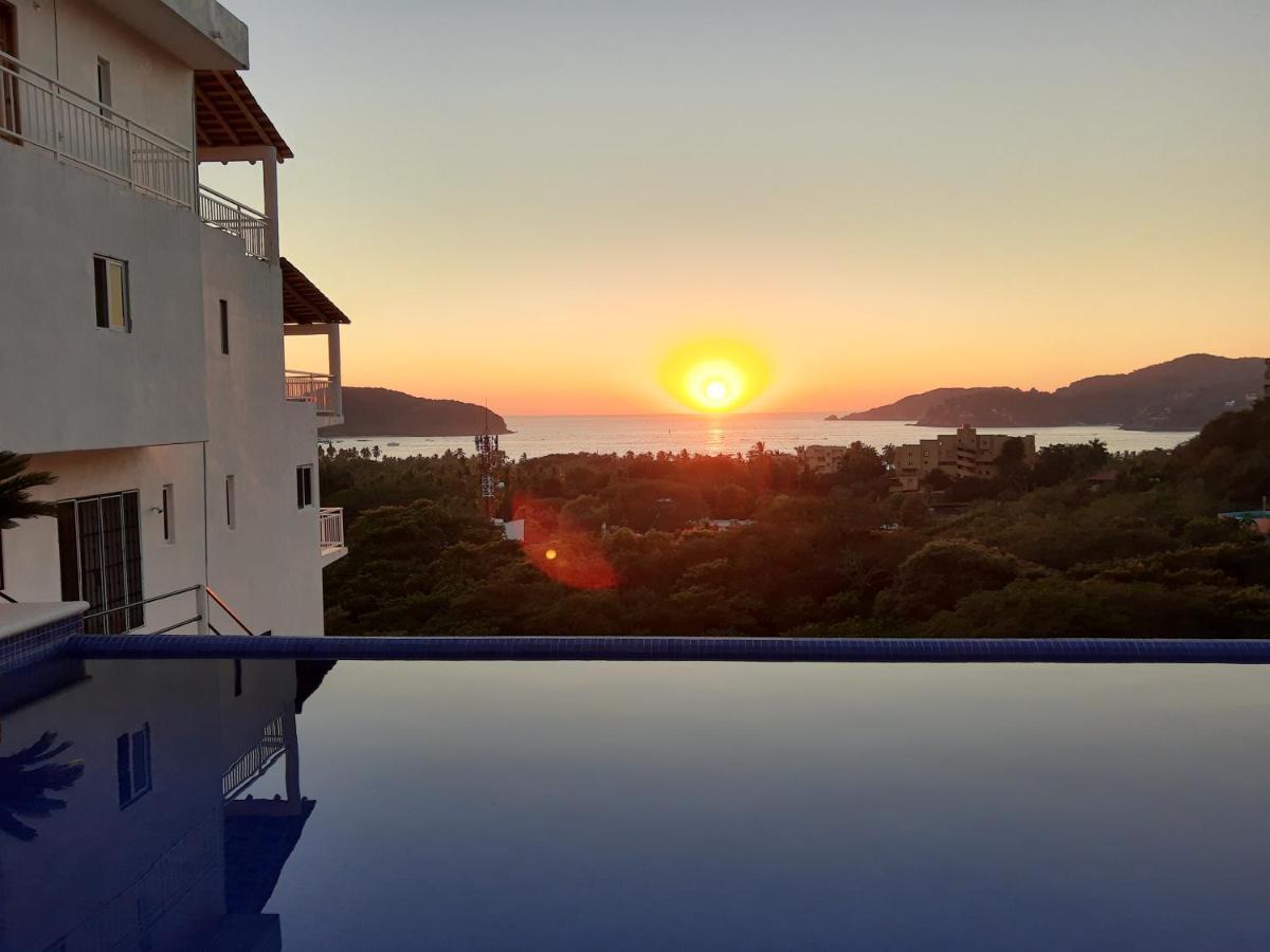 Апарт отель Sunset House Сиуатанехо Экстерьер фото